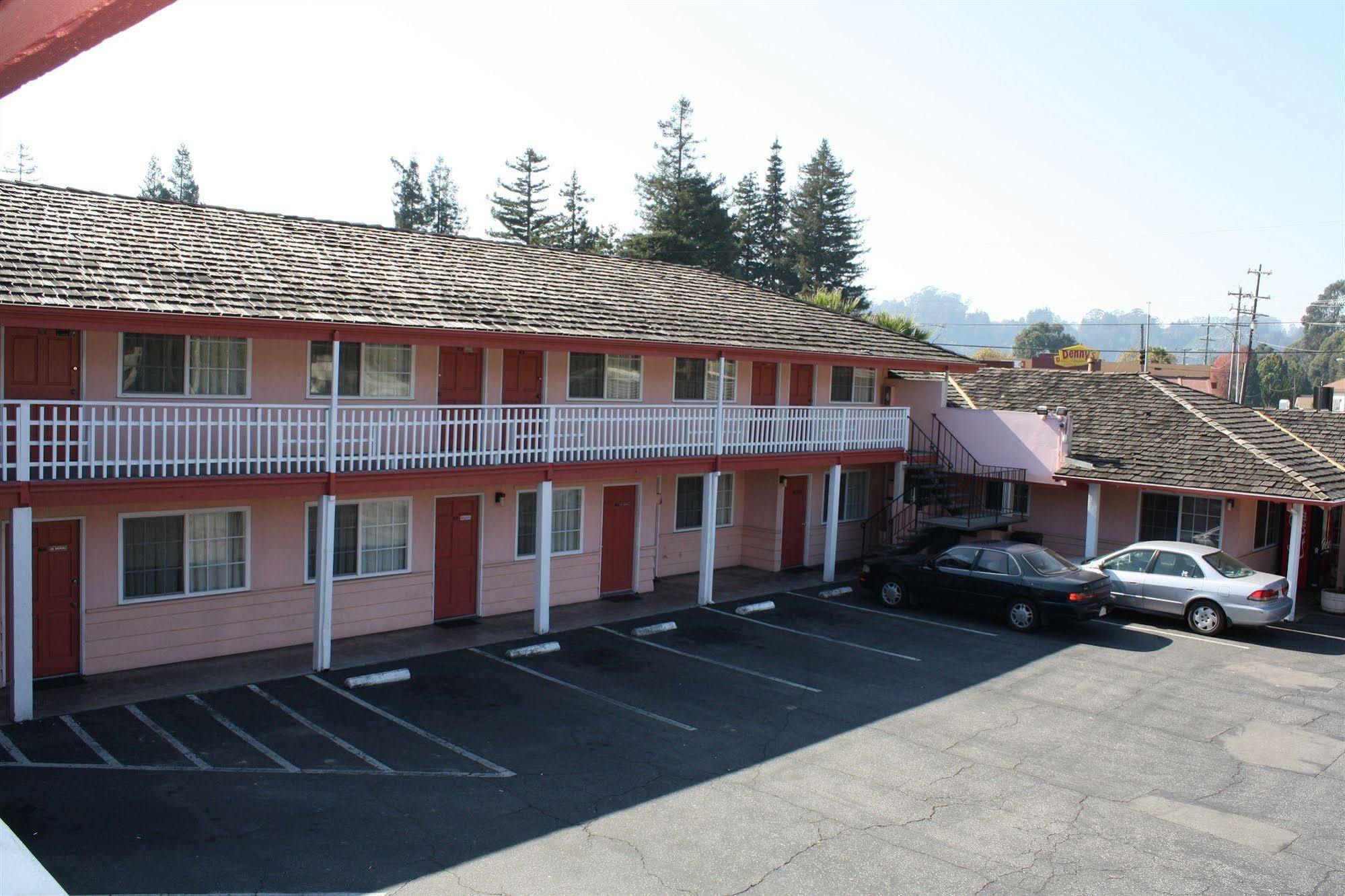 National 9 Motel Santa Cruz Exteriör bild